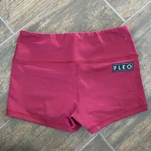 Fleo HRO deep red shorts